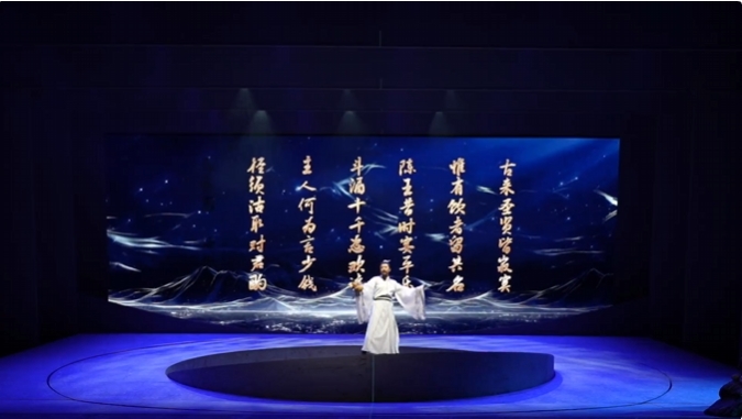 春節(jié)演出丨音樂(lè)劇《將進(jìn)酒》駐場(chǎng)版春節(jié)期間將在江油大劇院連演四場(chǎng)，再現(xiàn)大唐頂流風(fēng)華！